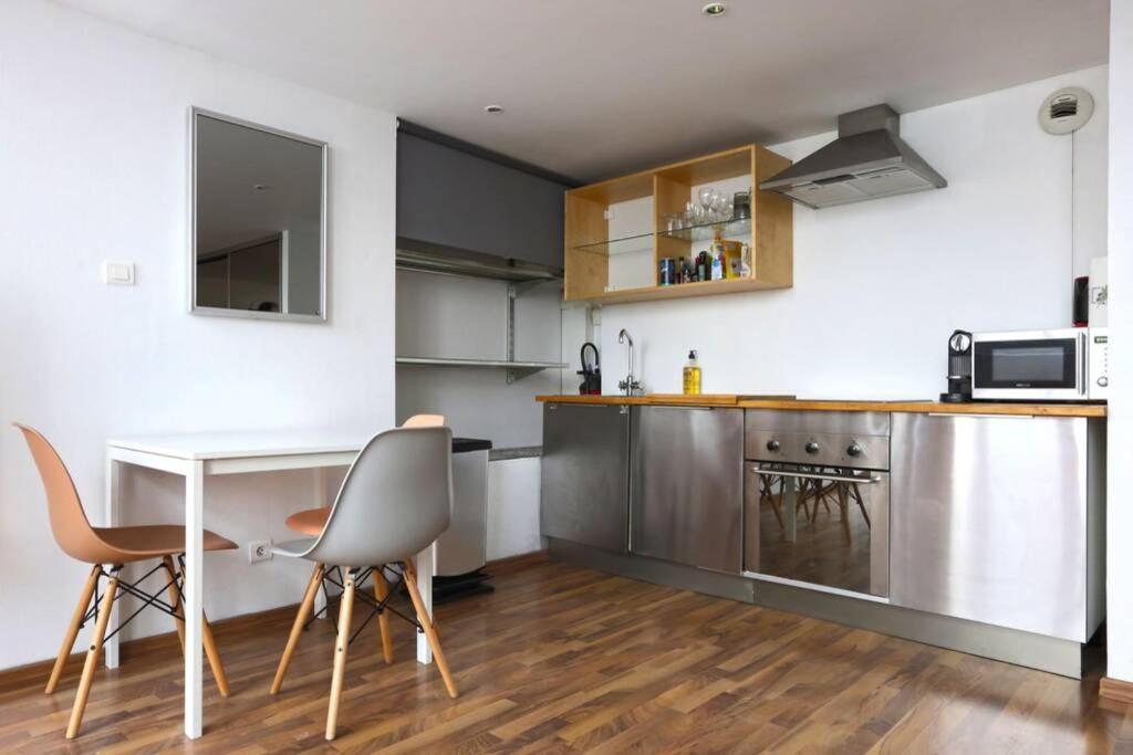 Ideal Pros Et Tourisme - Le Loft De Guise Avec Parking Prive Apartment Nancy Ngoại thất bức ảnh